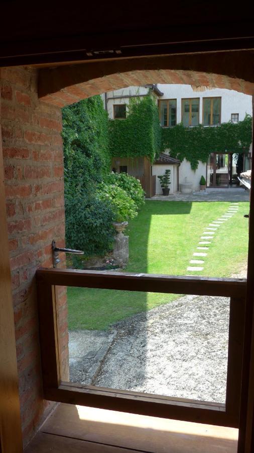 Clos De Mont July, Architecture Xviiie Au Coeur De La Nature Ceyzeriat Bagian luar foto